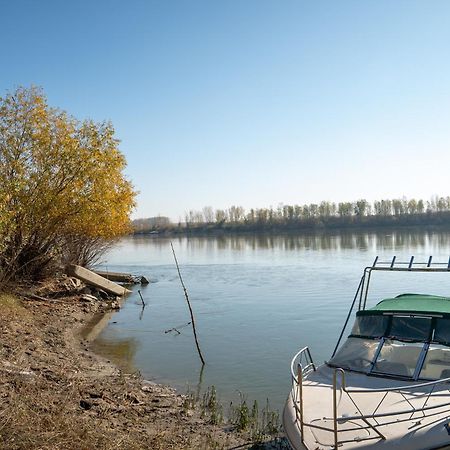 Hotel Sucidava Corabia Екстер'єр фото