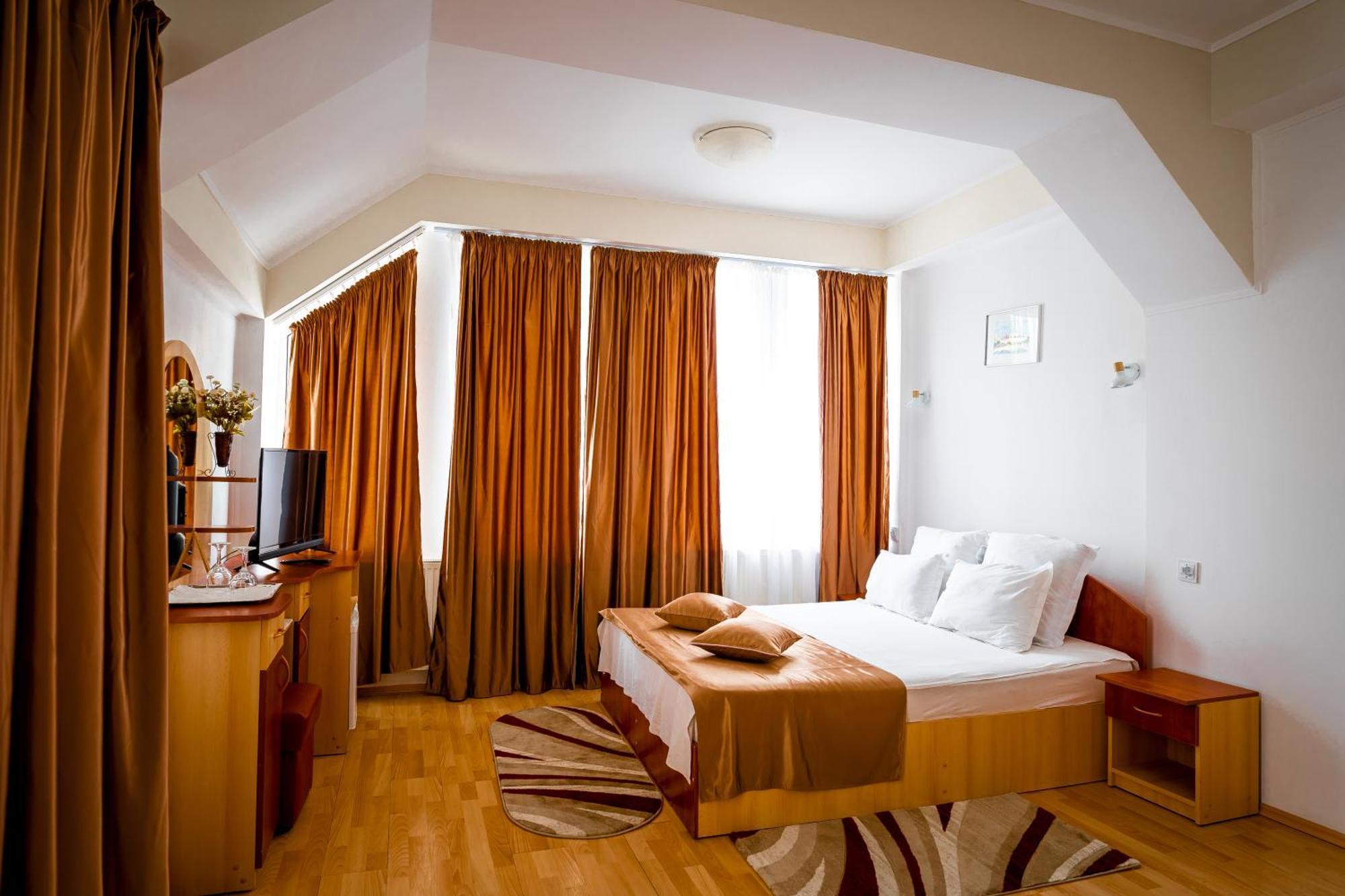 Hotel Sucidava Corabia Екстер'єр фото